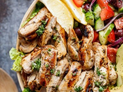 Lemon herb mediterranean chicken salad