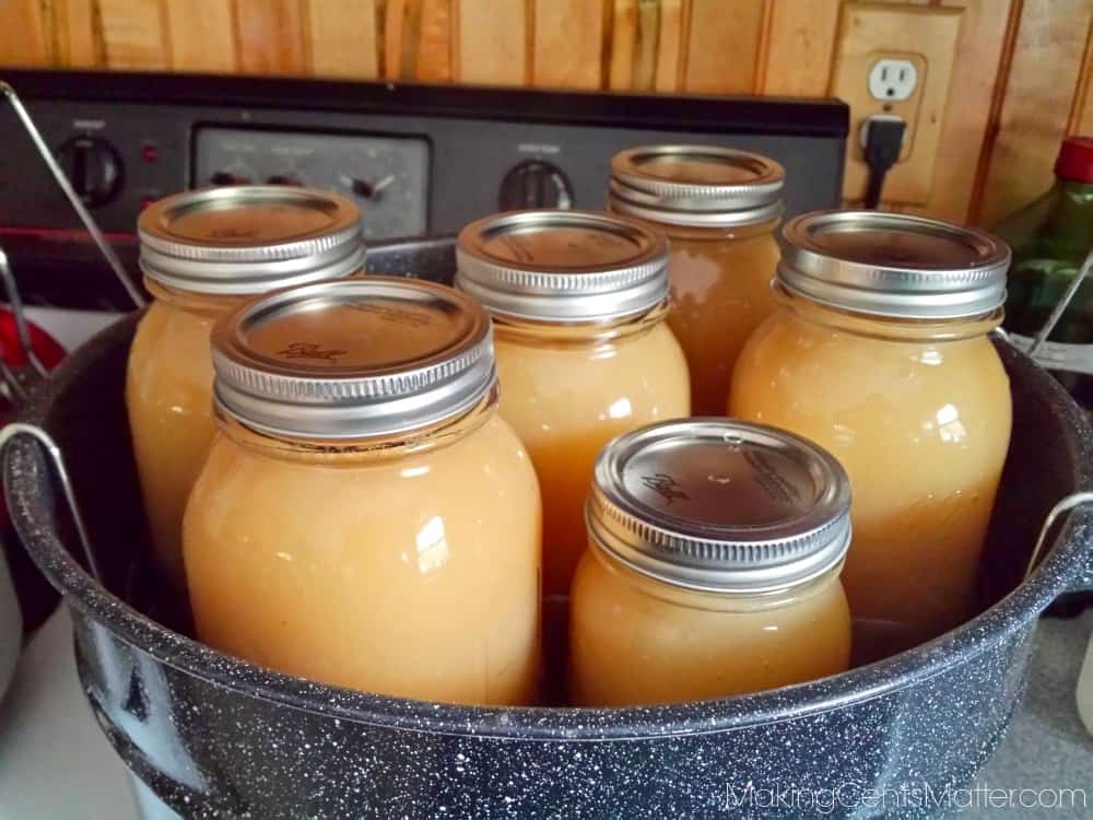 Canning applesauce