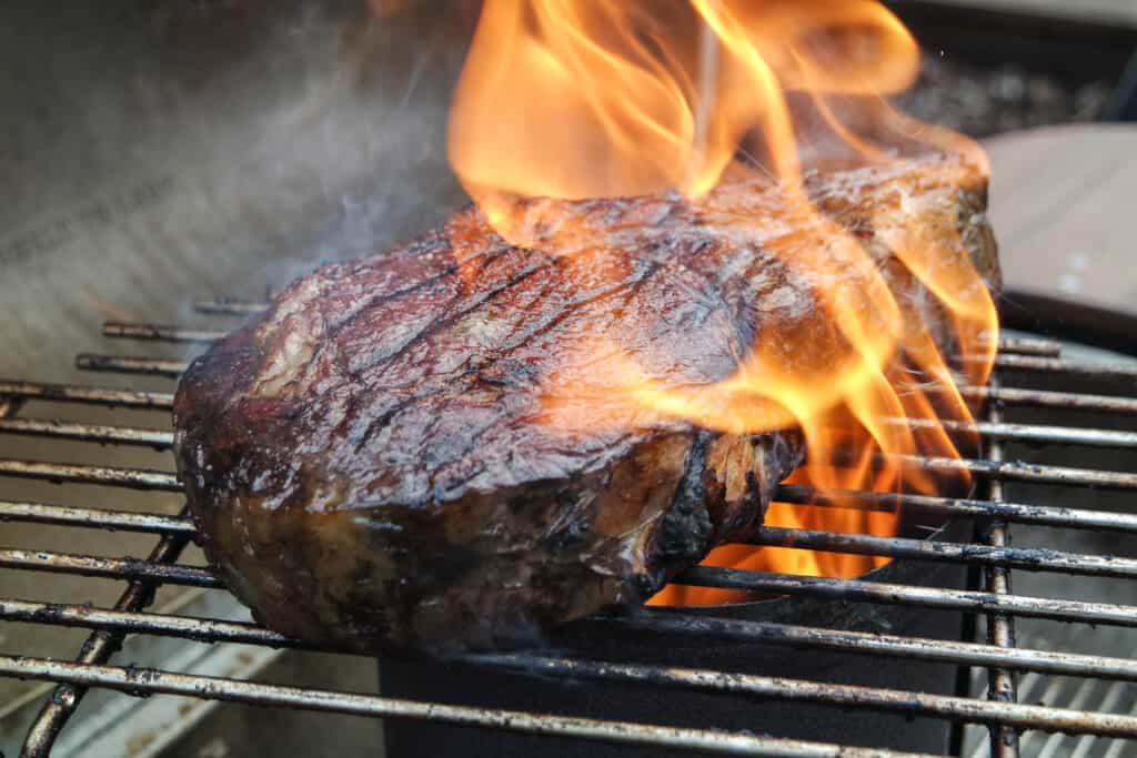 Guide to seasoning steaks