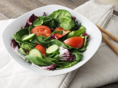 Salad - a look at 7 outstanding reasons why eating them can be beneficial