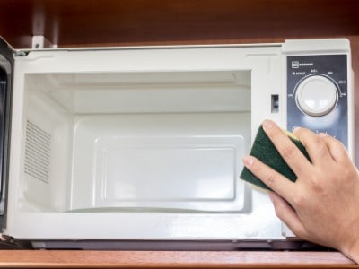 Kitchen cleaning