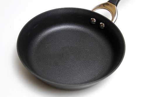 Types of non-stick coatings for pans