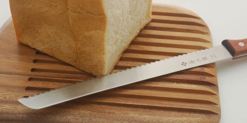 Best Serrated Bread Knife You Need To Know In 2021! 2 bread knife