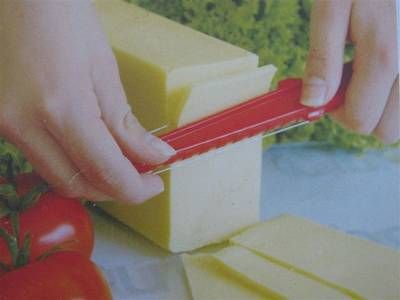 Cheese slicer