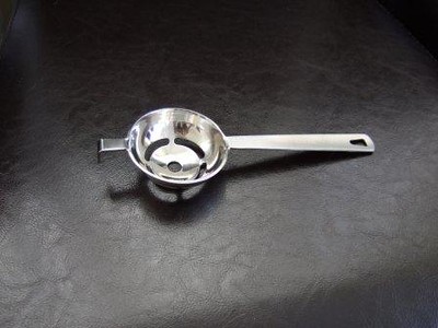 Egg separator