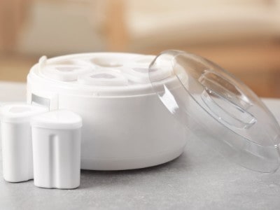 Yogurt maker