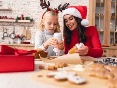 Squeeze bottle for icing cookies