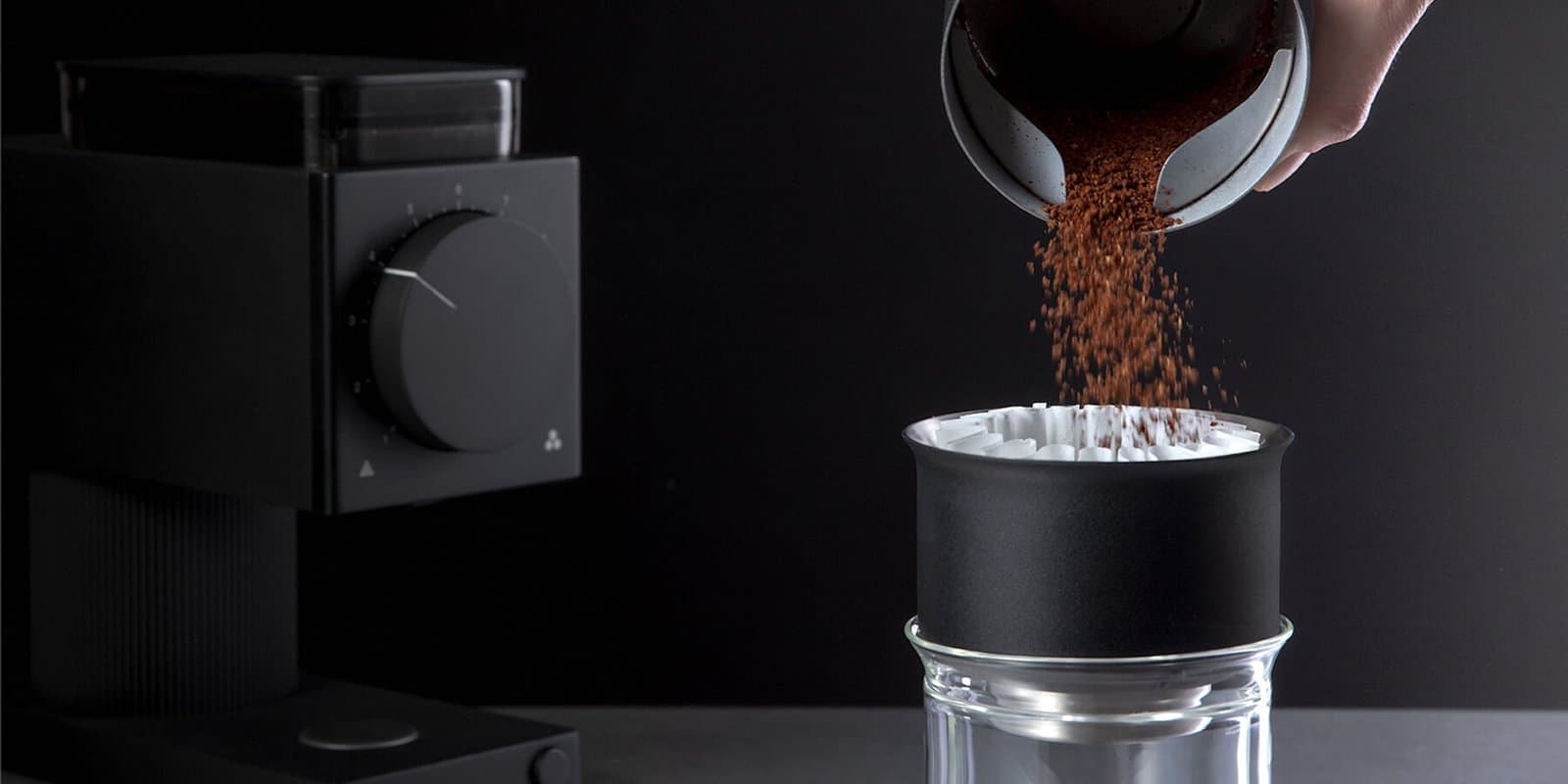 The 5 Highest Rated Coffee Bean Grinders Based on Reviews