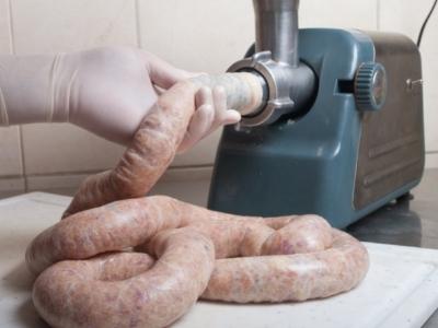 How to get casing on sausage stuffer