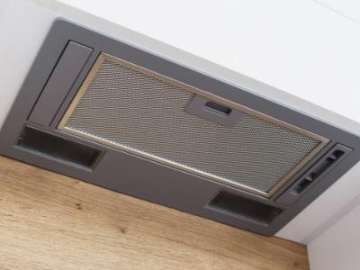 What is under cabinet range hood