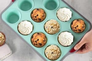 Do silicone muffin pans need to be greased