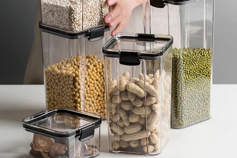 What to put in airtight containers