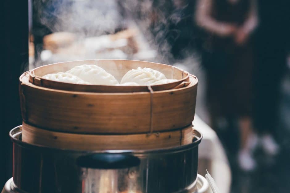 How to use bamboo steamer for dumplings