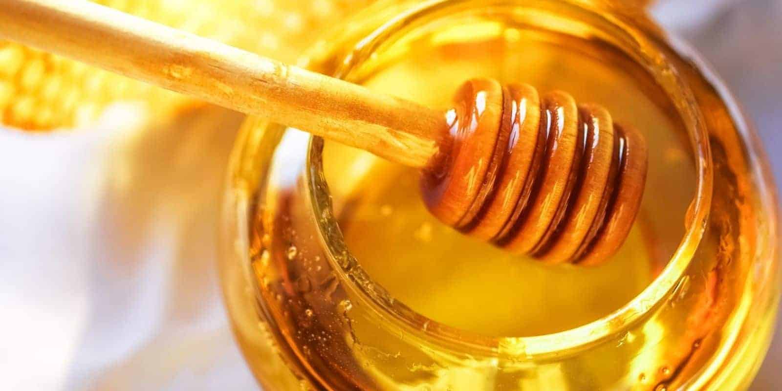 Sticky Situation? 5 Foolproof Steps to Open a Stuck Honey Jar with Ease!