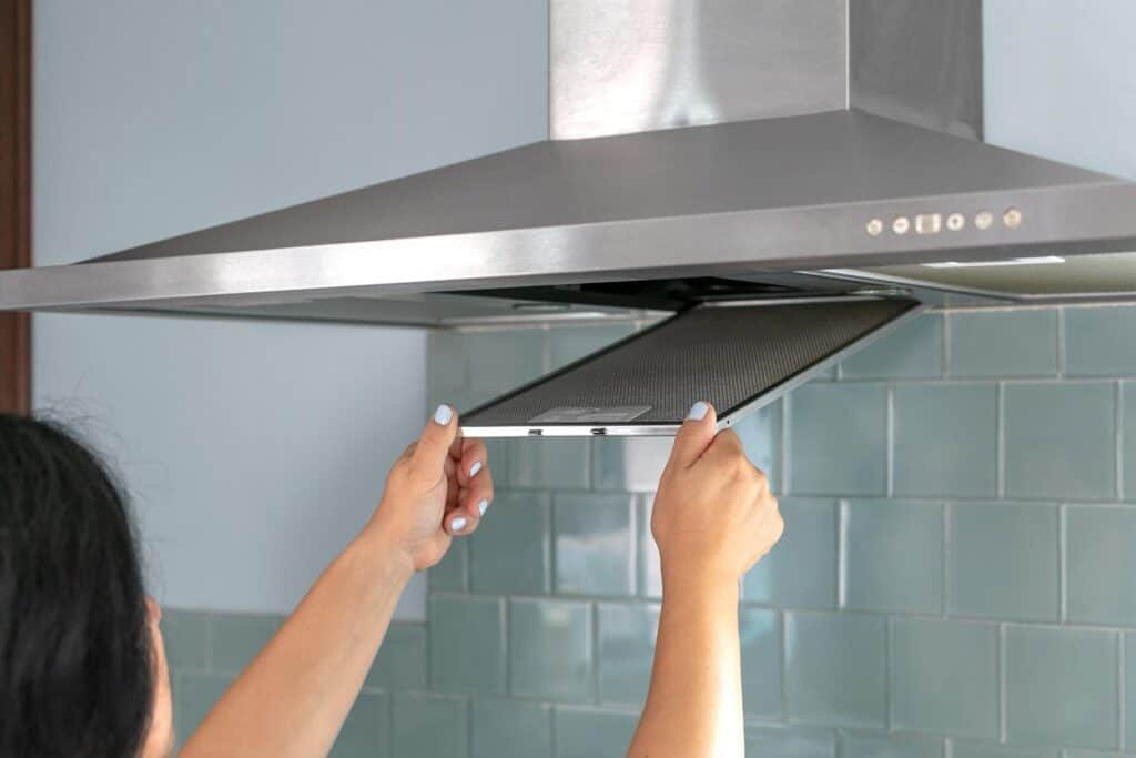 what is a baffle filter on range hood