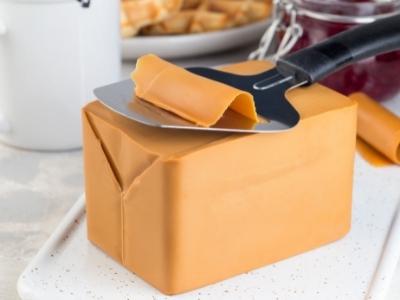 What does a cheese slicer look like