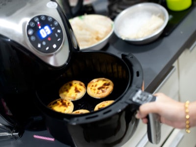 How does an air fryer work