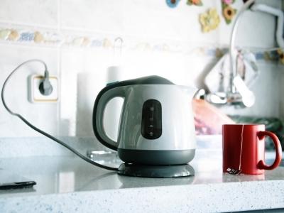 Electric kettle or stove top