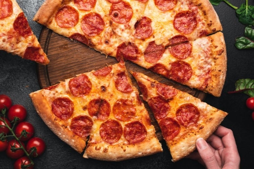 How long is pepperoni pizza good for in the fridge? Best answer for you